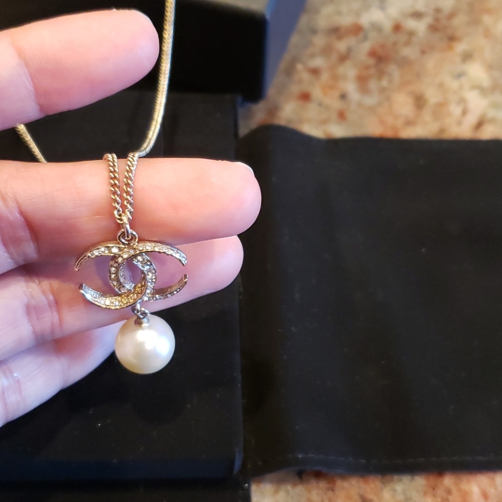Chanel CC pearl  Collier necklace - Picture 10 of 10